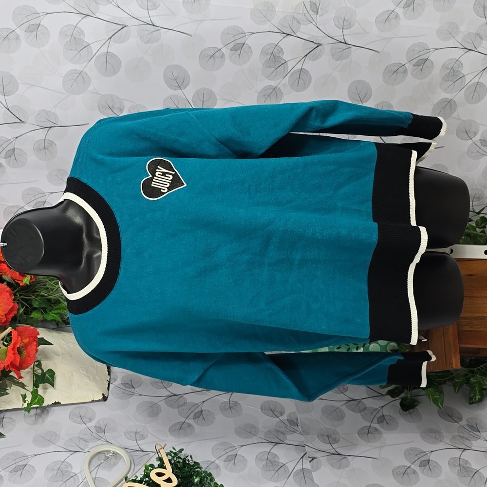 Juicy by Juicy Couture Teal Heart Logo Crew Neck Sweater - Large - Picture 3 of 10